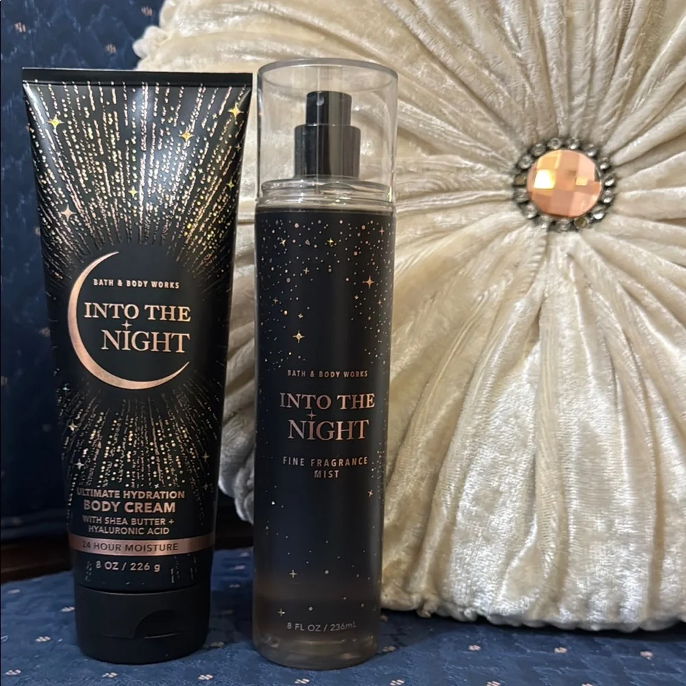 Bath & Body Works Into the Night Body Cream and Mist Set - Black and Gold - Picture 1 of 1